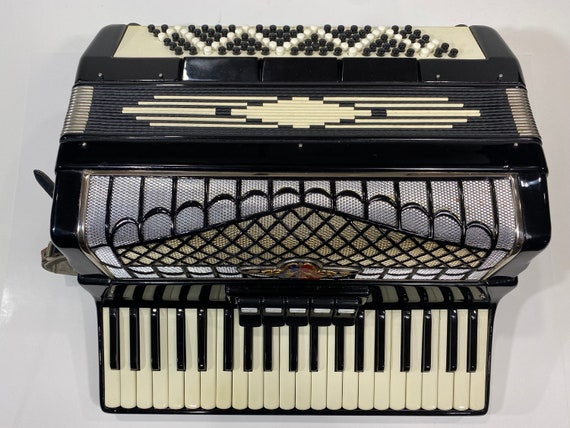 Vintage Barcarole Perfecta 120 Bass 41 key Piano Accordion Made