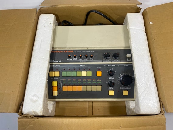 Roland CR 5000 Compu Rhythm Analog Drum Machine Vintage Partially