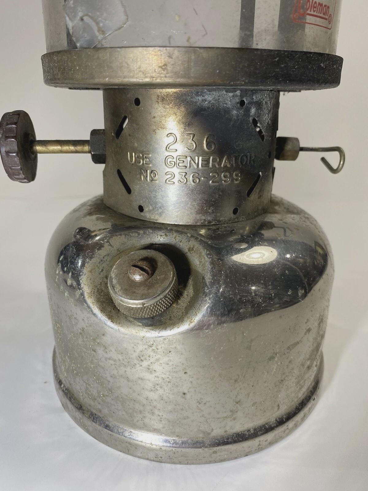 Coleman 236-299 Generator Lantern 6-51 Canada Green Silver Bottom