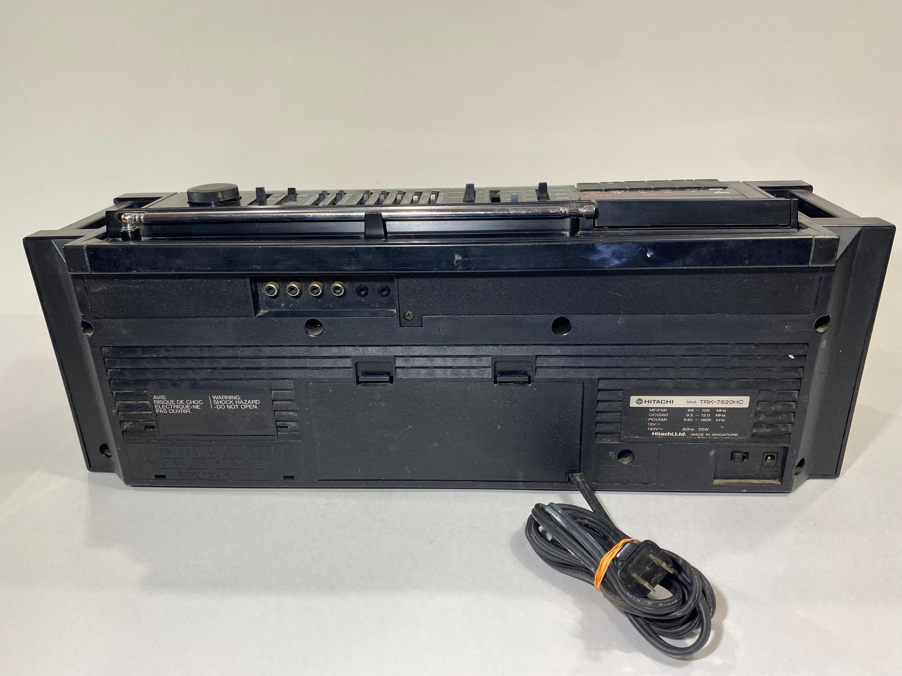 Hitachi TRK-7620HC 3D Super Woofer Boombox AM/FM Cassette Player