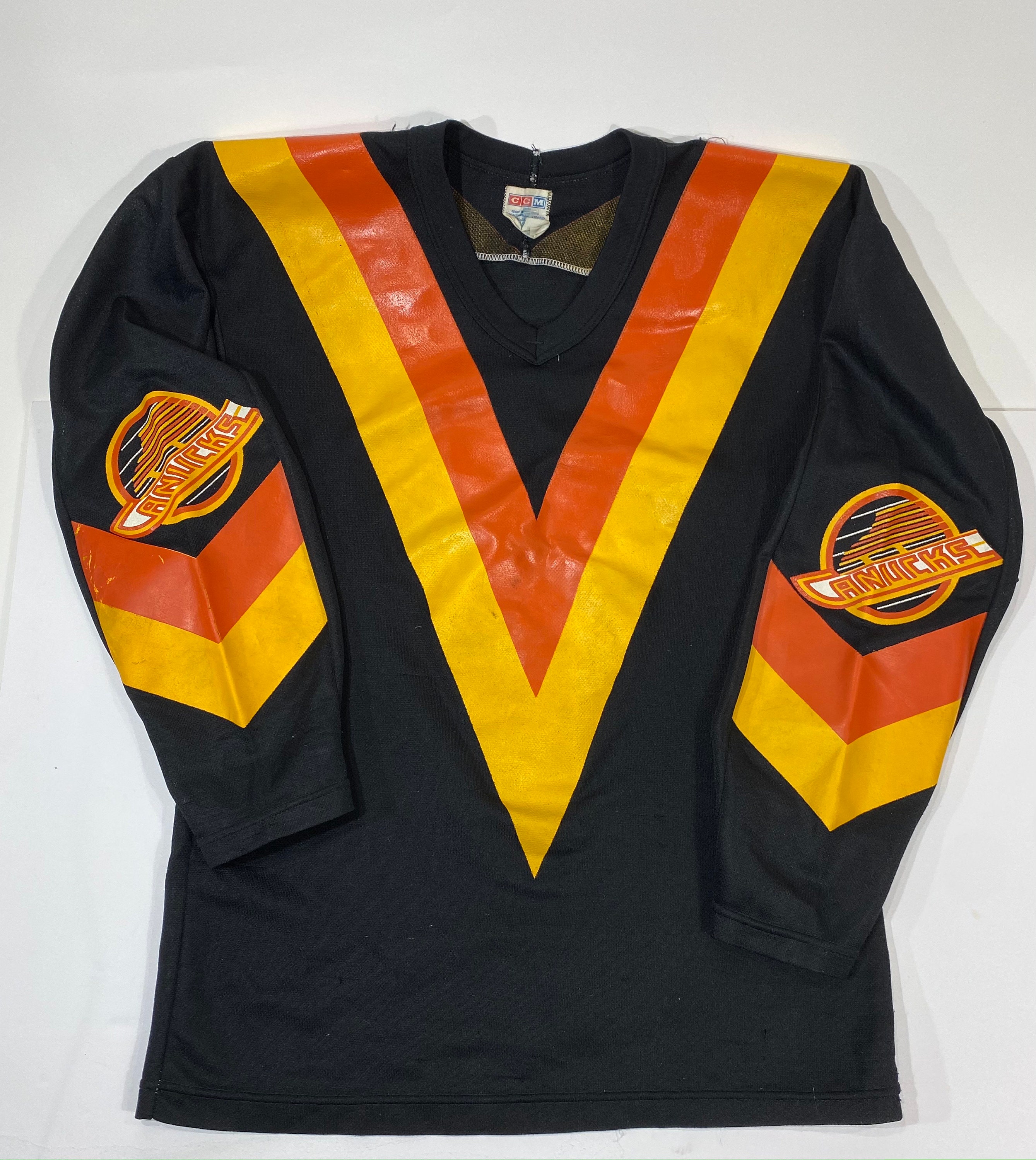 1990’s CCM Vancouver Canucks NHL Jersey