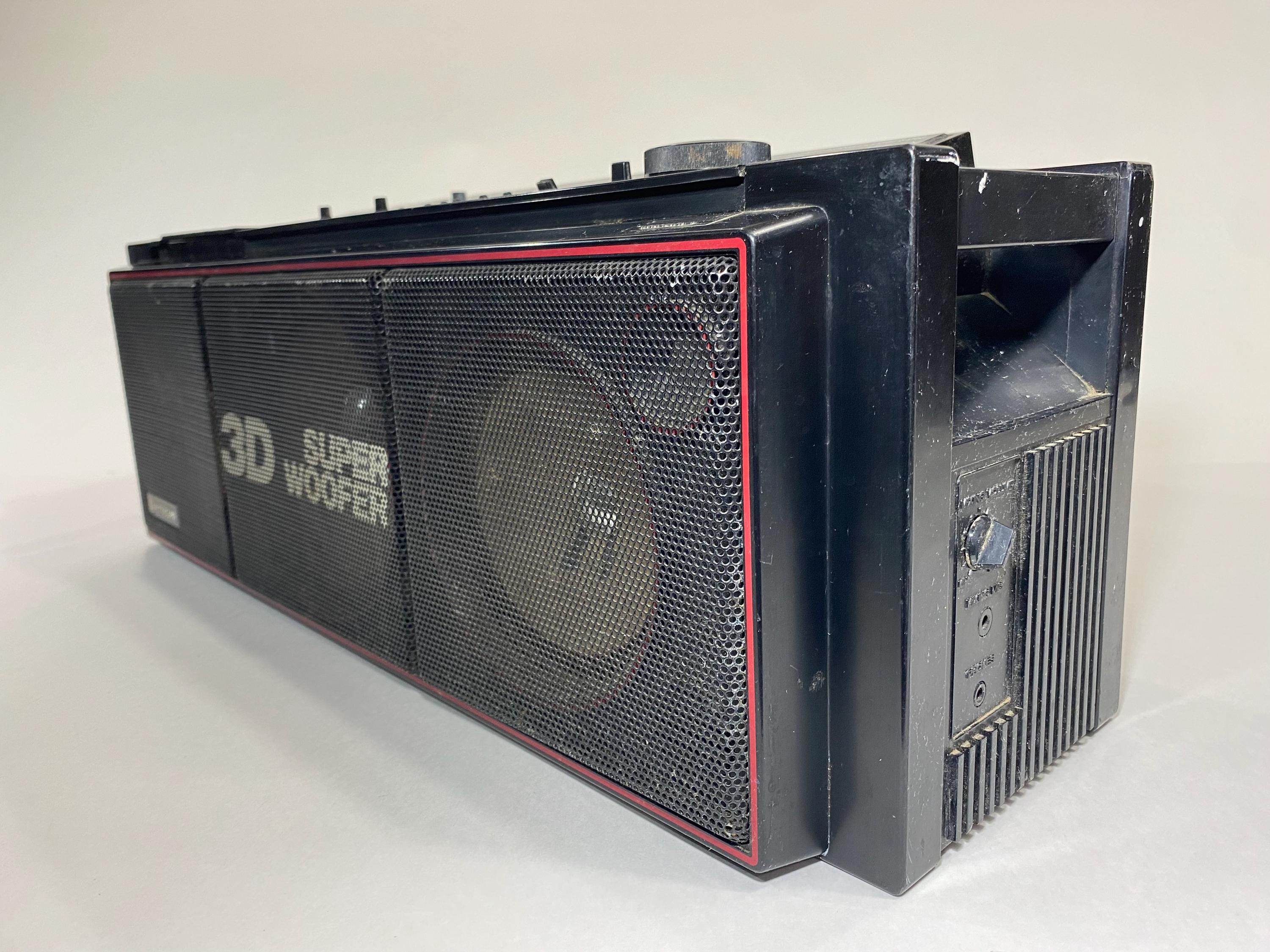 Hitachi TRK-7620HC 3D Super Woofer Boombox AM/FM Cassette Player