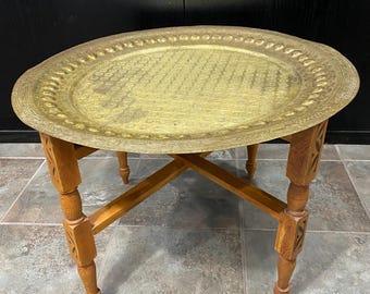 Mesa auxiliar plegable de latón vintage estilo marroquí Hollywood Regency, ¡se tambalea!