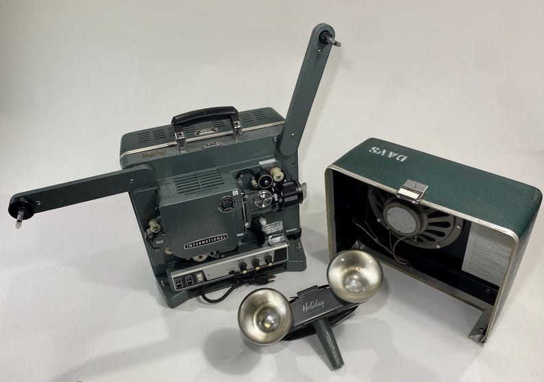Vintage EIKI 16mm Reel to Reel Movie Projector STM Series W/ Case ...