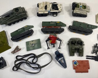 Gros lot vintage Jouets GI joe Personnages et véhicules
