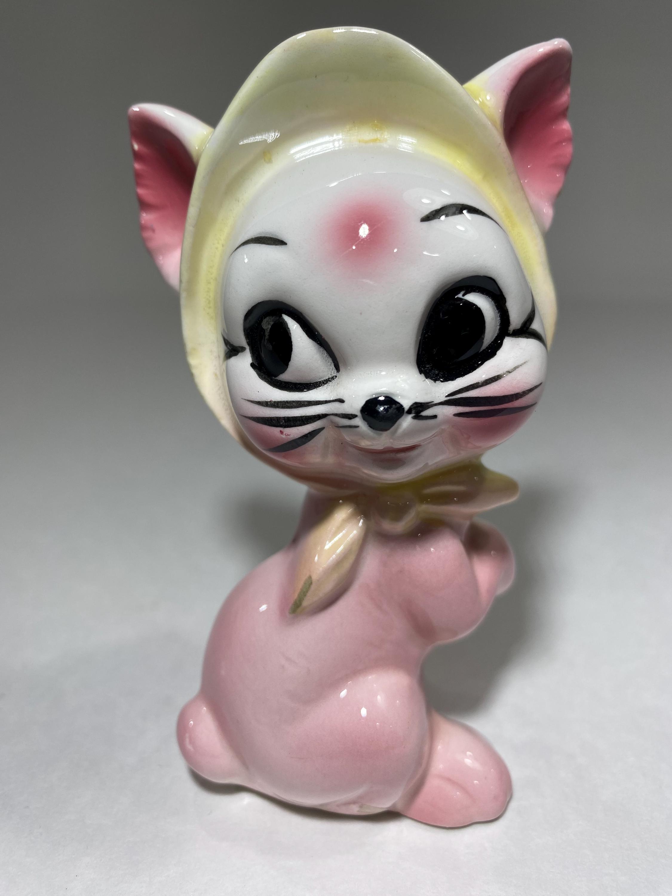 Big Eye Cat Figurine - Etsy