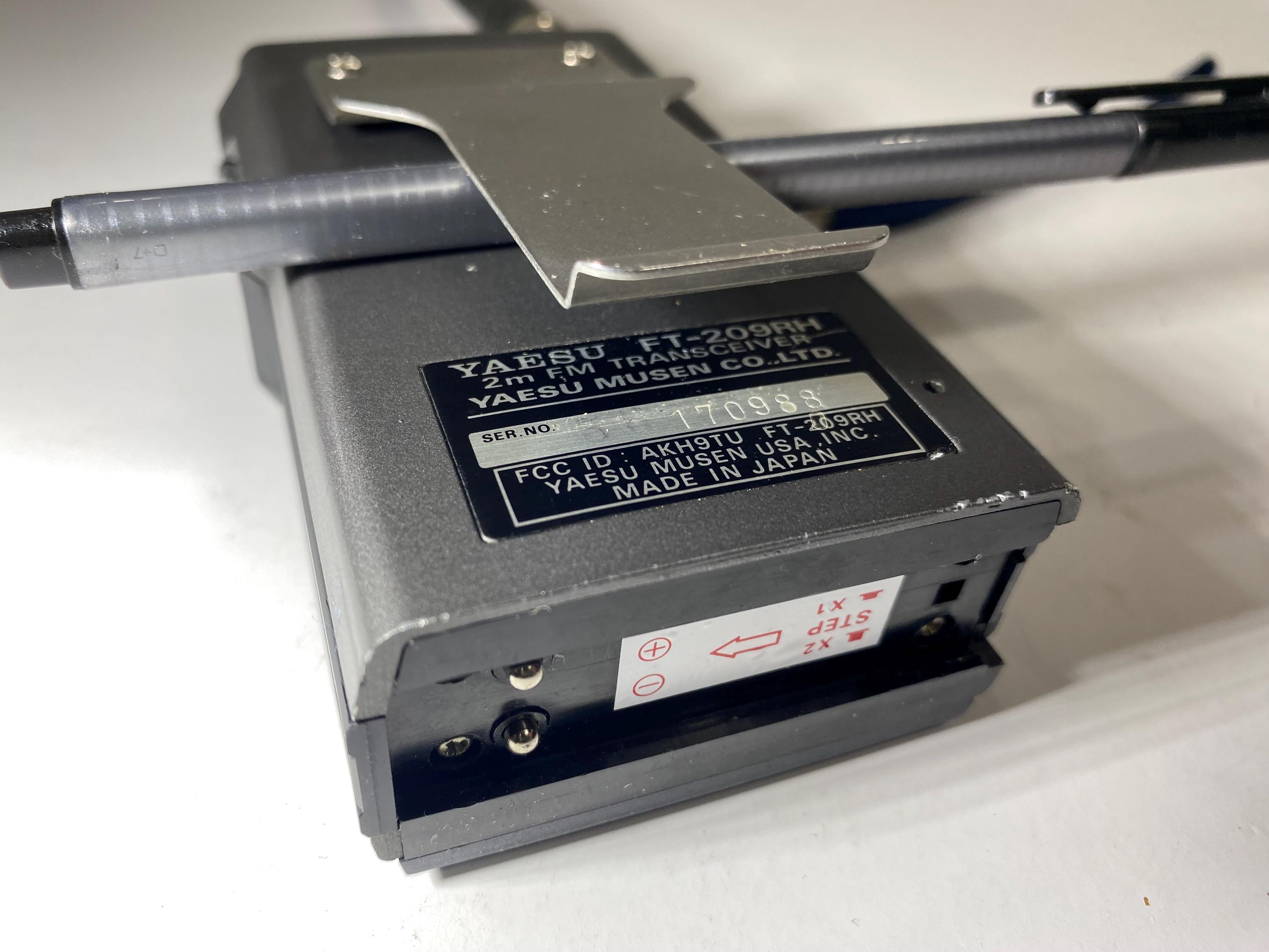 商品販売中 ヤエス FT-209RH 5W 2m VHF ハンドヘルドトランシーバー カバー付き