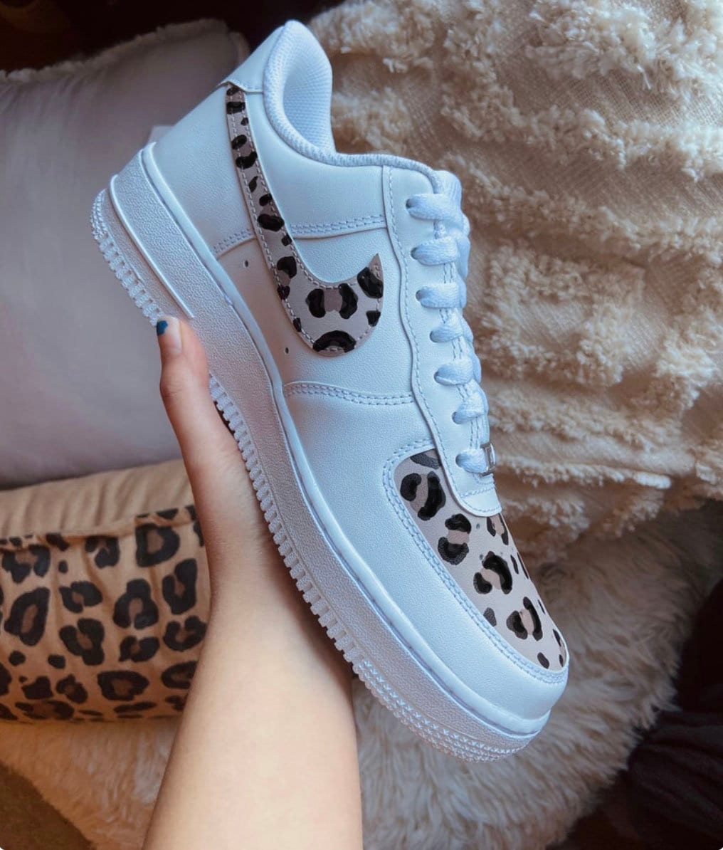 s-l400.jpg Nike Kids Turquoise and Animal Print Sneakers main image 1