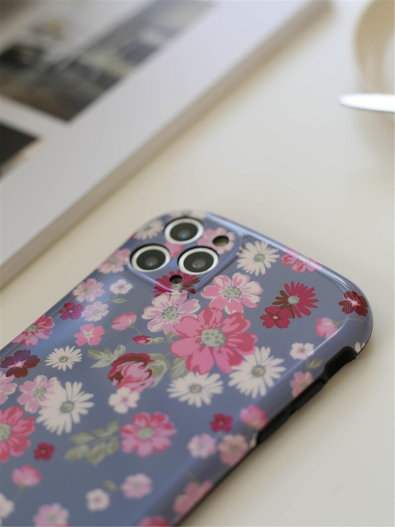 French Retro Floral iPhone Case Romantic iPhone Cover Cases Slim Waist Design 7p8p1111 pro11 pro MaxXSXRXs Max Christmas Gifts
