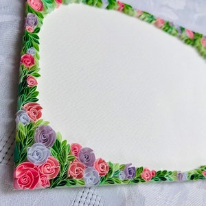 Arte de quilling de papel, arte en papel, tarjetas de felicitación, diseños de bordes, estilo de borde, regalos, cumpleaños, aniversario, boda, regalos hechos a mano