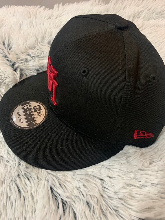 Era Snapback Black Hat - Etsy