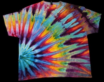 Maat: 3XL - Gildan ultrakatoen tie-dye T-shirt - Incline Ice Dyed Rainbow Side Burst