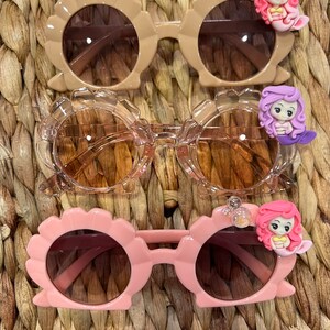 Seashell summer kids sunglasses