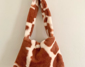Giraffe Fuzzy Bag