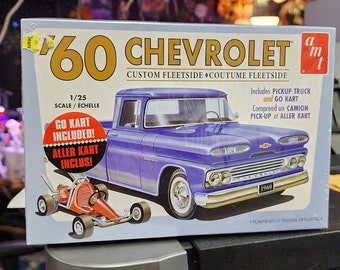 Sealed AMT 1960 Chevrolet custom fleetside pickup plastic model kit 1:25 scale. New!