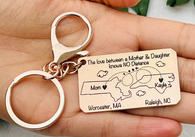 Long distance gift for boyfriend, girl friend, best friend, custom, moving away to college gift, LDR keychain for him her, love gift image 4
