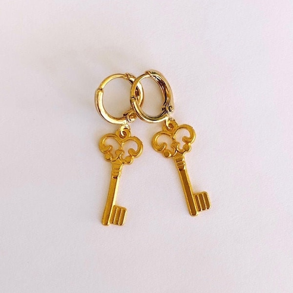Gold "Key to my Heart" Earrings, key earrings, gold hoops, gold keys, vintage earrings, vintage key earrings, key hoops, key huggies
