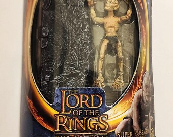 Super Posable Gollum w/Crawling Action