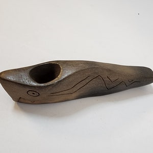 Carved Effigy Pipe from Soapstone (modern crafted reproduction) 5.5x1.5x1