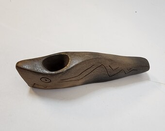 Carved Effigy Pipe from Soapstone (modern crafted reproduction) 5.5x1.5x1