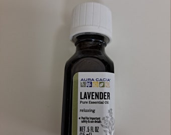 Lavender 100% pure essential oil from Aura Cacia, .5 fluid ounce