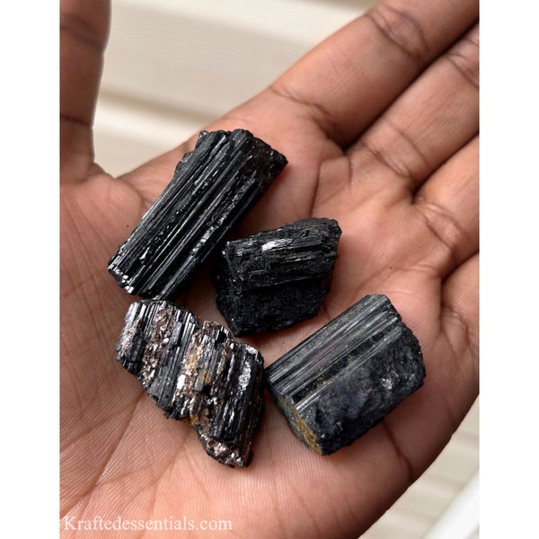 Black Tourmaline 1pc - PROTECTION, GROUNDING, mindfulness, balance, root chakra, tourmaline crystal, raw crystals, Capricorn, earth energy