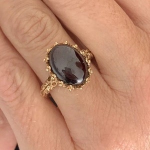 Stunning Rare Antique Genuine Natural 5ct Garnet Cobochon Ring. Yellow Gold Large Garnet Ring. Antique Garnet Ring