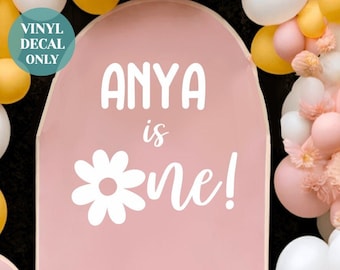 Personalised Birthday Vinyl Decal for Daisy Theme First Birthday Party Backdrop Decal DIY Birthday Sign Sticker Girl 1st Birthday Arch Decor