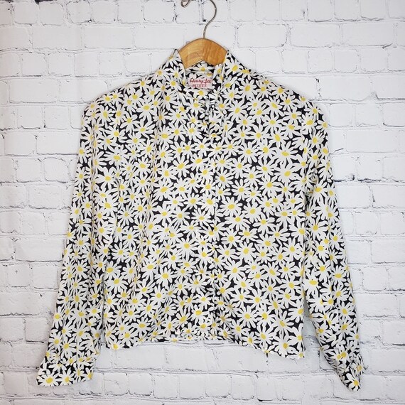 Vintage Daisy Button Down Blouse