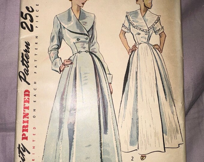 1940's Simplicity Housedress or Housecoat Pattern - Bust 30