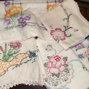 Lot of Vintage Hand Embroidered Embroidery Linen Decorative Table Linens Scraps Cutter Fabric for Upcycling Crafting or As Is - Lot B194
