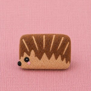 Felted Woodland Soap, exfoliating Shea butter bar, useful gift for fox lovers, cute luxurious practical camper gift, deer, raccoon, hedgeho Hedgehog