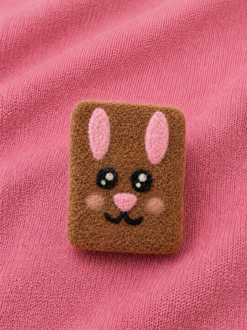 Felted Woodland Soap, exfoliating Shea butter bar, useful gift for fox lovers, cute luxurious practical camper gift, deer, raccoon, hedgeho Brown Bunny