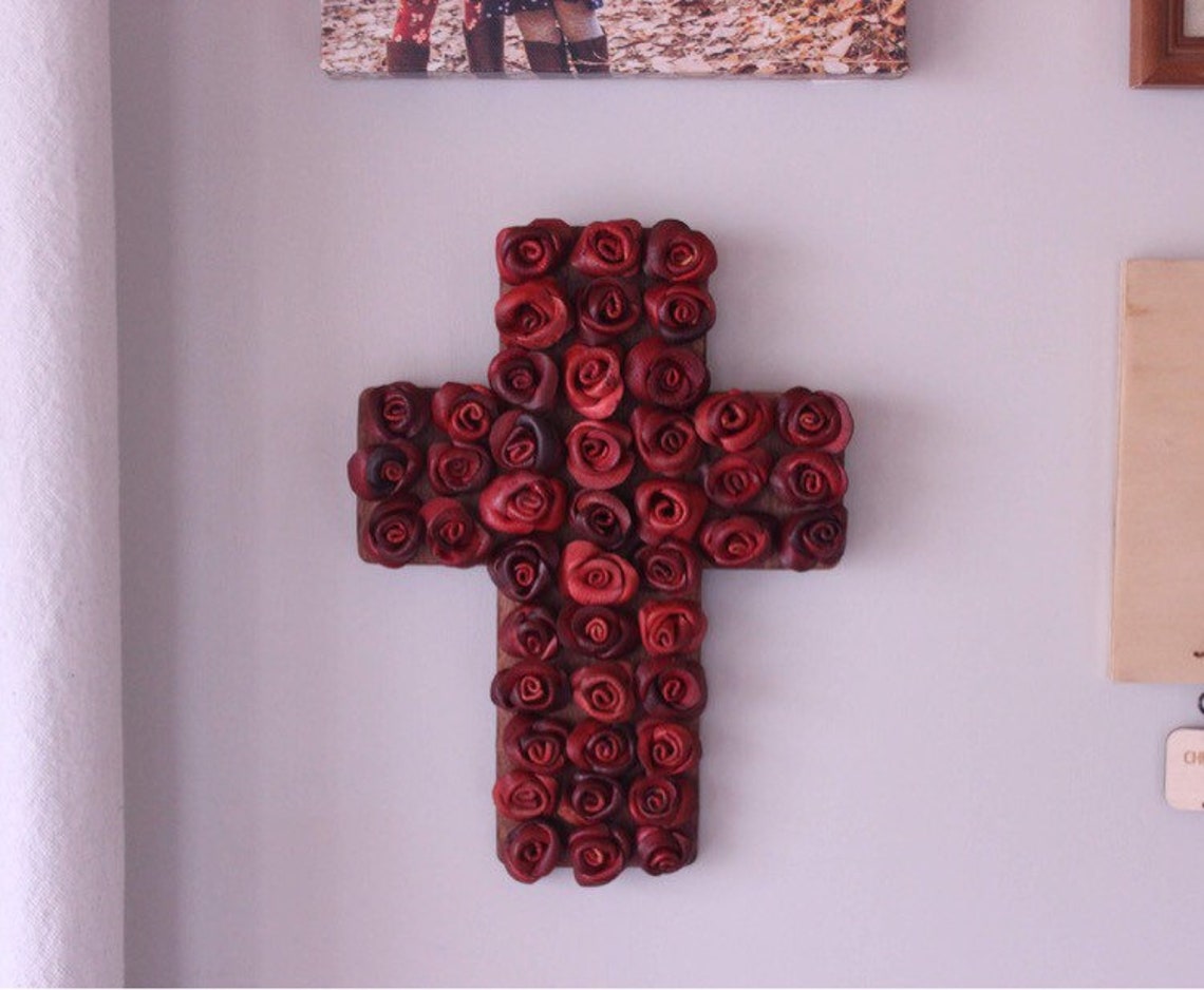 CroixRouge sainte croix croix rose Décor chrétien Etsy