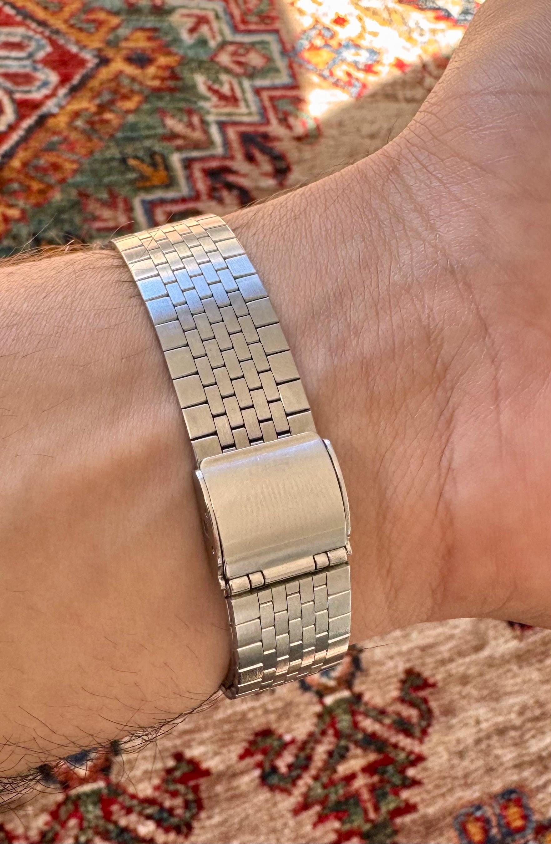 そうた様 SEIKO TYPE2 DAY DATE Vintage Watch Vintage Seiko Quartz Type II Watch – White Textured Dial