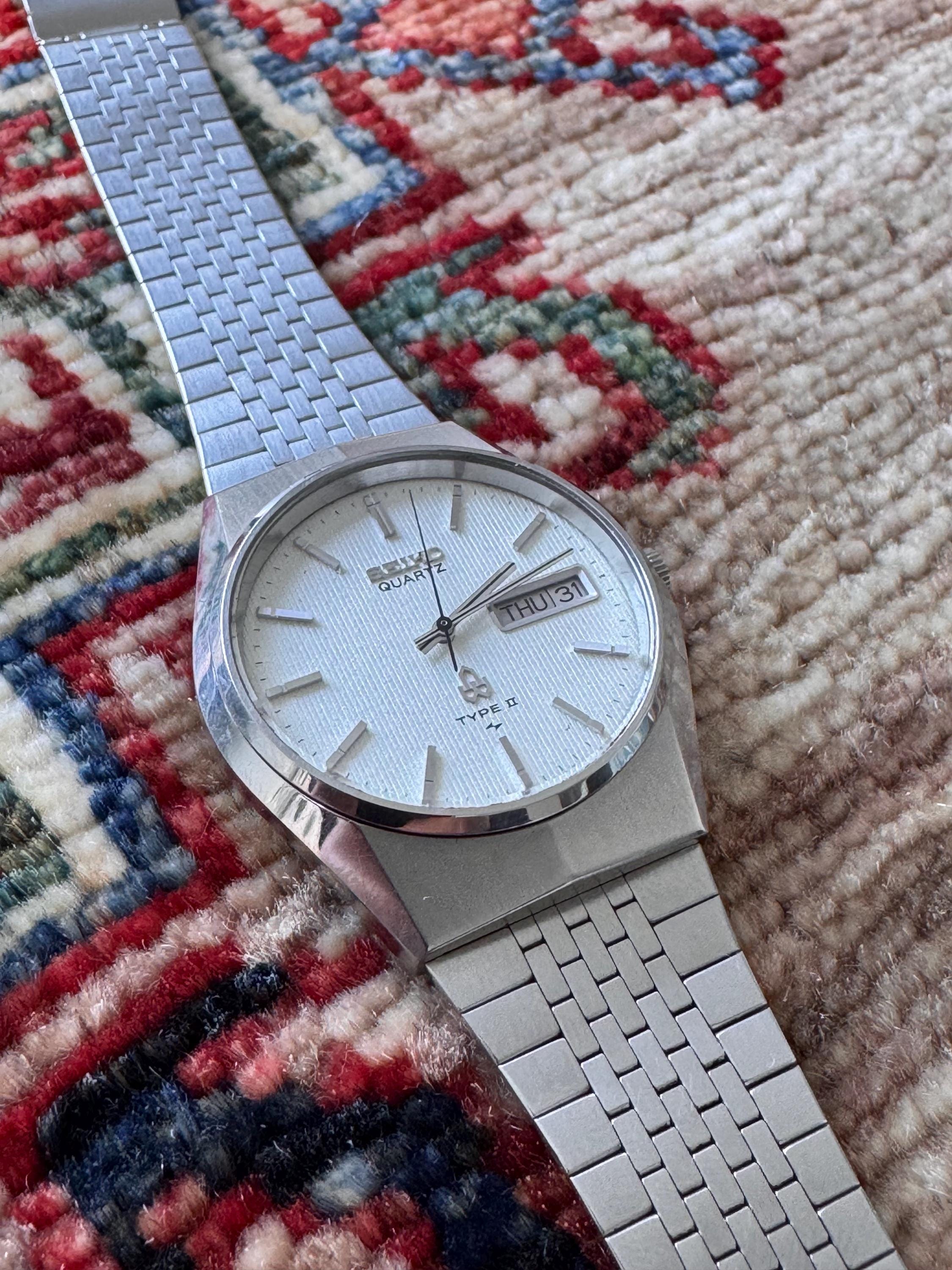 Vintage Seiko Quartz Type II Watch – White Textured Dial