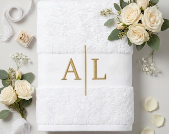 Gepersonaliseerde handdoek met initialen en monogram | Huwelijksgeschenk voor stellen | Geborduurde badhanddoek/gastenhanddoek, elegant ontwerp | Cadeau