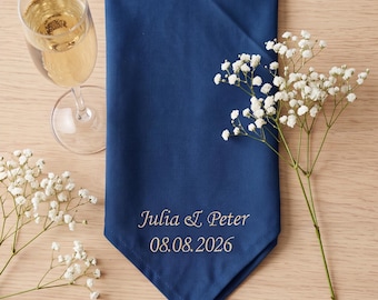 Personalisierte Stoffservietten mit Namen und Datum | Luxus Dinner Servietten 51x51cm | Edles Geschenk zum Einzug & für Gastgeber