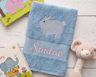 Personalized baby towel with name | Children's bath towel farm theme | Guest towel nursery/daycare provider | Gift for grandparents, birthday, Easter