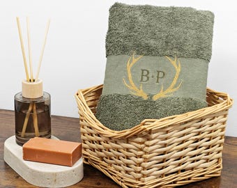 Gepersonaliseerde handdoek met naam/initialen | Geborduurde gastenhanddoek, douchehanddoek, badhanddoek met hertenmotief | Cadeau voor hem & haar