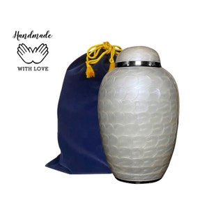 Pearl White Urn - Full Size Pearl White Cremation Urn - Silver/White Urn - Adult Funeral & Memorial Urn for Human Ashes upto 200 Lbs. W/Bag