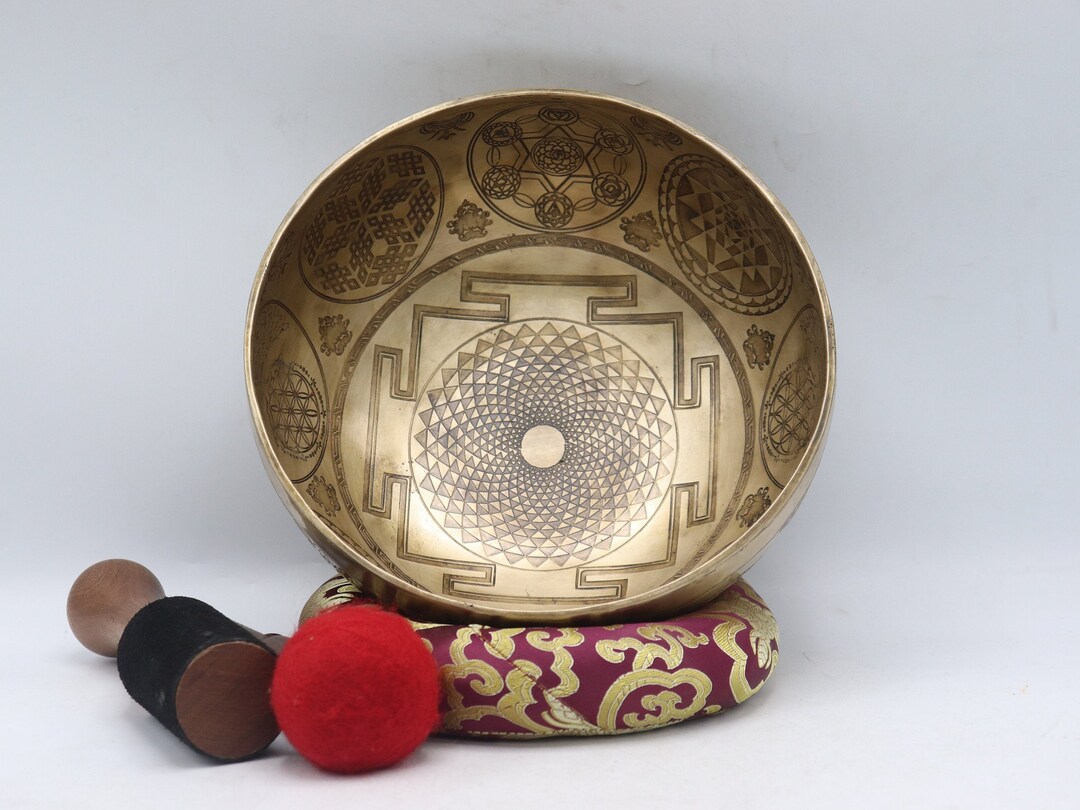 Handmade 10 Inch Singing Bowl: Himalayan Sound Therapy, Meditation - Etsy