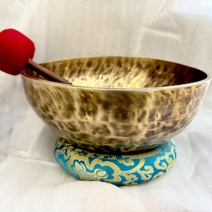 12 inches to 24 inches Tiger Antique large Tibetan Singing Bowls-Simple design- Available in Various sizes-Deep Resonating Sound quality-