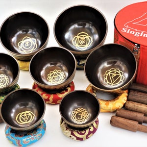 Set of 7 Chakra symbol carved singing bowl, comes with 7 mallets, 7 cushions and a free gift box - Yoga bowls for meditation, sound healing