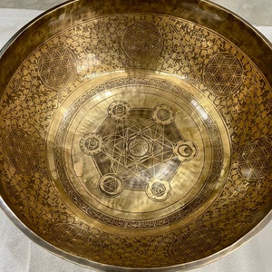 10-24 Inches Master healing eight corner Healing Singing Bowl-Perfect for Meditation, Relaxation, and Energy Healing. Fast and Free Shipping