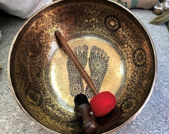 Hand Hammered Brass Singing Bowl with Mallet, Meditation Sound Healing