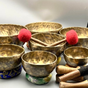 Sacred Full Moon Singing Bowl Seven Chakra Set Handmade in Nepal-Tibetan Singing Bowl-Meditation and Sound Bath-Spiritual Healing Bowl