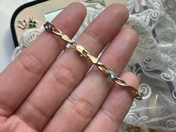 Solid Gold Vintage Blue Topaz Infinity Tennis Bra… - image 5
