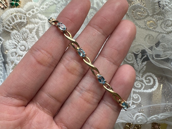 Solid Gold Vintage Blue Topaz Infinity Tennis Bra… - image 4