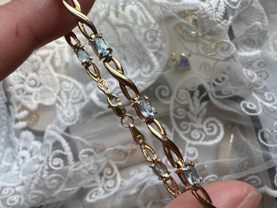 Solid Gold Vintage Blue Topaz Infinity Tennis Bra… - image 3